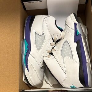 Jordan Retro Black and Gold Box